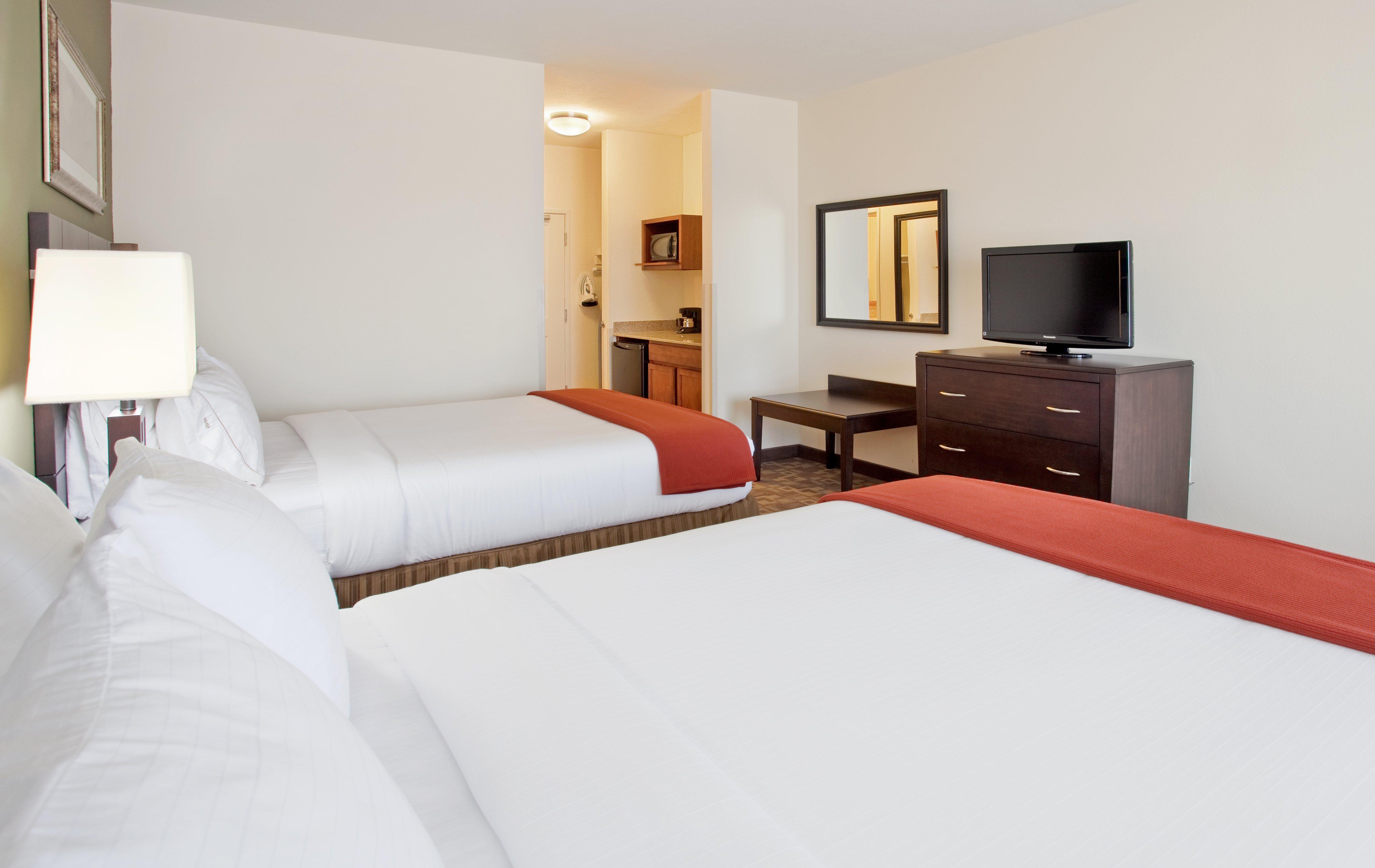 Holiday Inn Express & Suites North Topeka Esterno foto